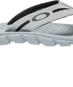 Oakley Men's Operative 2.0 Flip Flops Grey